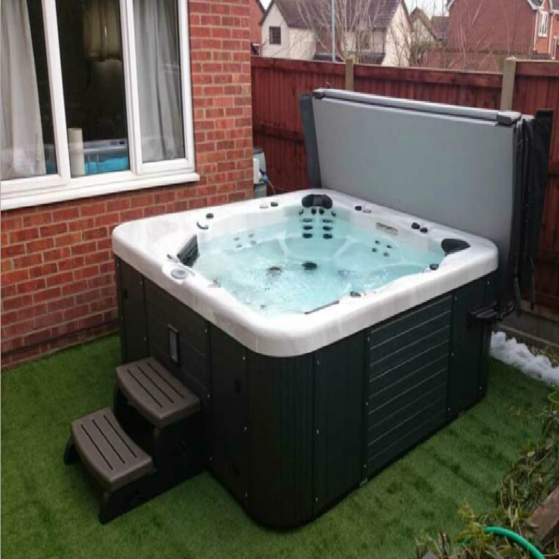 Outdoor Massage Bathtub Whirlpool for 4 Persons